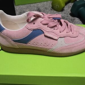 Sam Edelman Womenss Sneakers in Pink and Blue